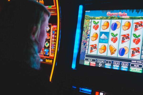 A gambling establishment in my wallet: Gratifications of the obsessive and you can unified passion for cellular gambling PMC