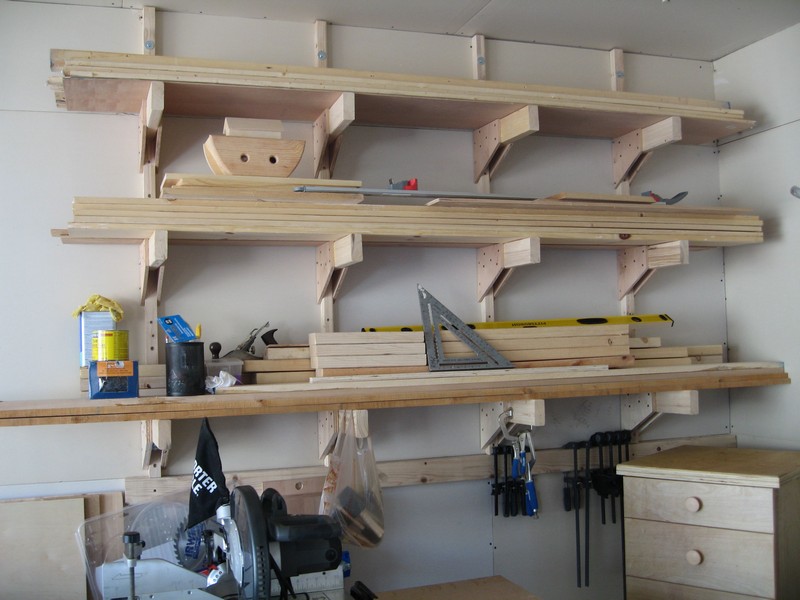 Как сделать удобные полки и стеллажи для гаража своими руками из дерева и металла